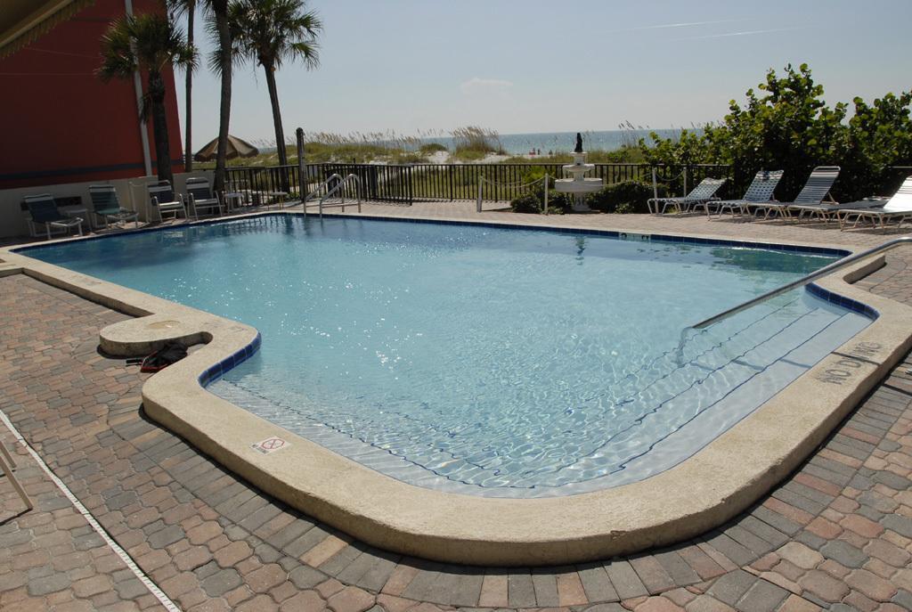 Motel Gulf Towers à Indian Rocks Beach Extérieur photo